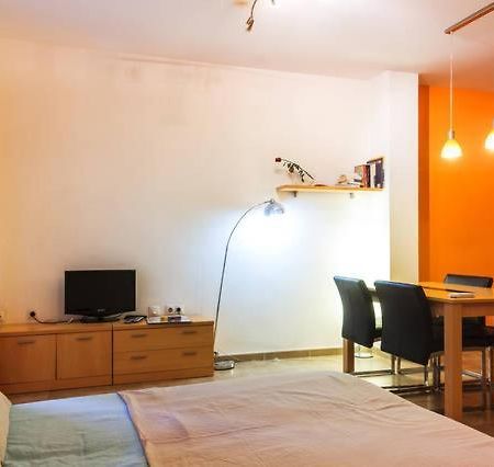 Loft In 1Th Floor & Terrace In 4Th Floor Apartman Valencia Kültér fotó